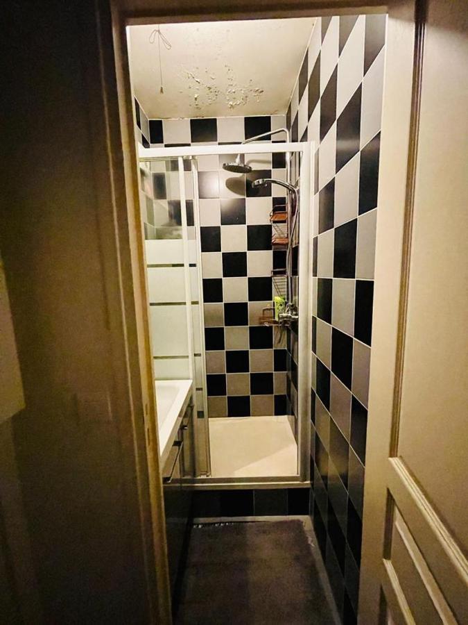 Appartement En Plein Coeur Du 10Eme Et Proche De Plusieurs Gares パリ エクステリア 写真