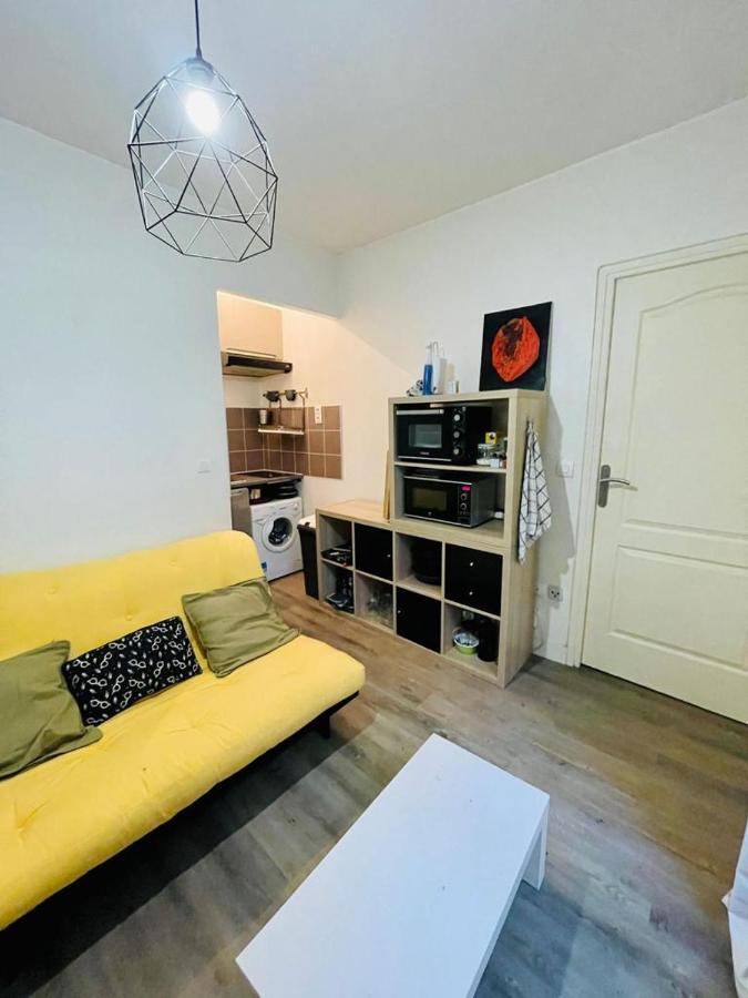 Appartement En Plein Coeur Du 10Eme Et Proche De Plusieurs Gares パリ エクステリア 写真